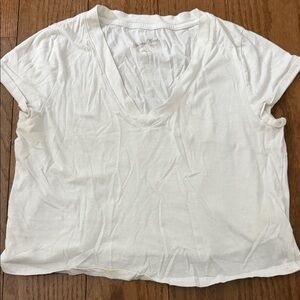 Universal Thread Cream V-Neck Tee